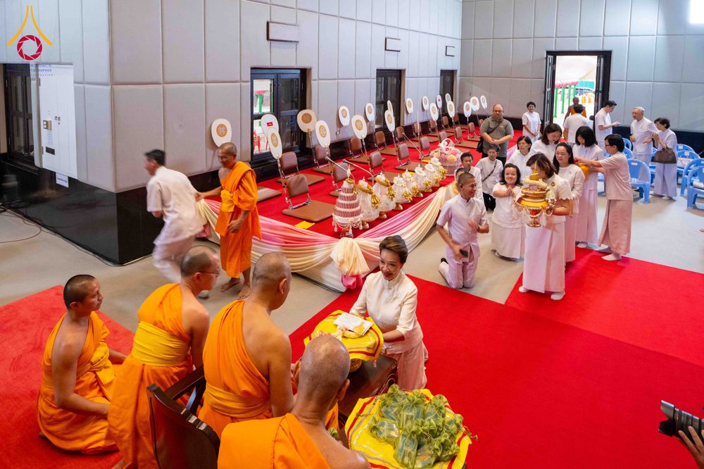 ภาพ No.309034:วันอาทิตย์ที่ 8 กุมภาพันธ์ พ.ศ. 2569  พิธีต้อนรับพระบัญชาสมเด็จพระสังฆราช แต่งตั้ง  “พระครูปลัดรัตนวีรวัฒน์” (รังสฤษดิ์ อิทฺธิจินฺตโก) เจ้าอาวาสวัดพระธรรมกาย ให้ดำรงตำแหน่ง “ที่ปรึกษาเจ้าคณะจังหวัดปทุมธานี”