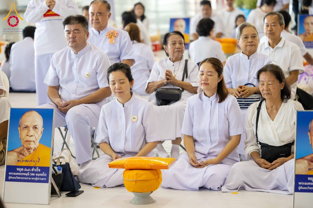 ภาพ No.319426:วันเสาร์ที่ 4 เมษายน พ.ศ.2569 พิธีขอขมา มอบผ้าไตร และถวายบาตรแด่นาคธรรมทายาท ในโครงการบรรพชาสามเณรฟื้นฟูพระพุทธศาสนาทั่วไทย โครงการหน่อแก้วเปรียญธรรม รุ่นที่ 14 โครงการสามเณรยุวธรรมทายาท รุ่นที่ 34 โครงการสามเณรมัชฌิมธรรมทายาท รุ่นที่ 30 ณ สภาธรรมกายสากล