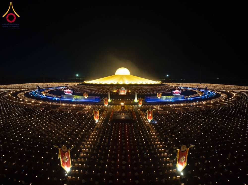 ภาพ No.312429:วันอังคารที่ 3 มีนาคม พ.ศ.2569 พิธีเวียนประทักษิณและจุดมาฆประทีป (ภาพชุดที่ 2) ณ ลานธรรมพระมหาธรรมกายเจดีย์ วัดพระธรรมกาย