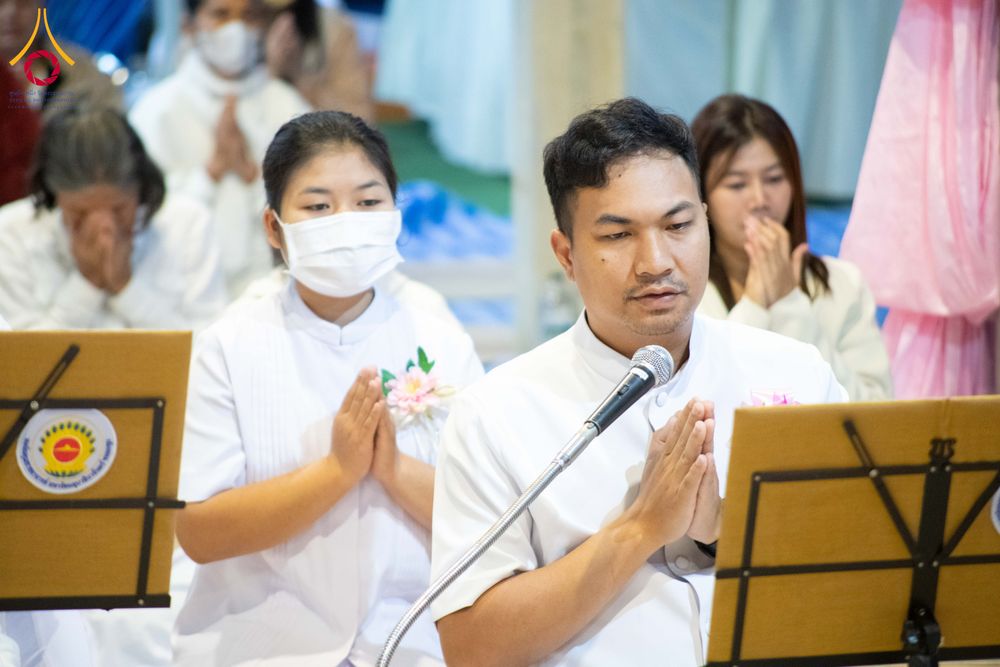 ภาพ No.293480:วันที่ 13 มกราคม พ.ศ. 2569 พิธีถวายภัตตาหารเป็นสังฆทาน แด่พระธรรมยาตรา ณ อนุสรณ์สถานมหาวิหารพระมงคลเทพมุนี (โลตัสแลนด์) อ.สองพี่น้อง จ.สุพรรณบุรี ในโครงการธรรมยาตรา กตัญญูบูชา มหาปูชนียาจารย์ พระมงคลเทพมุนี(สด จนฺทสโร) พระผู้ปราบมาร อนุสรณ์สถาน 7 แห่ง ปี