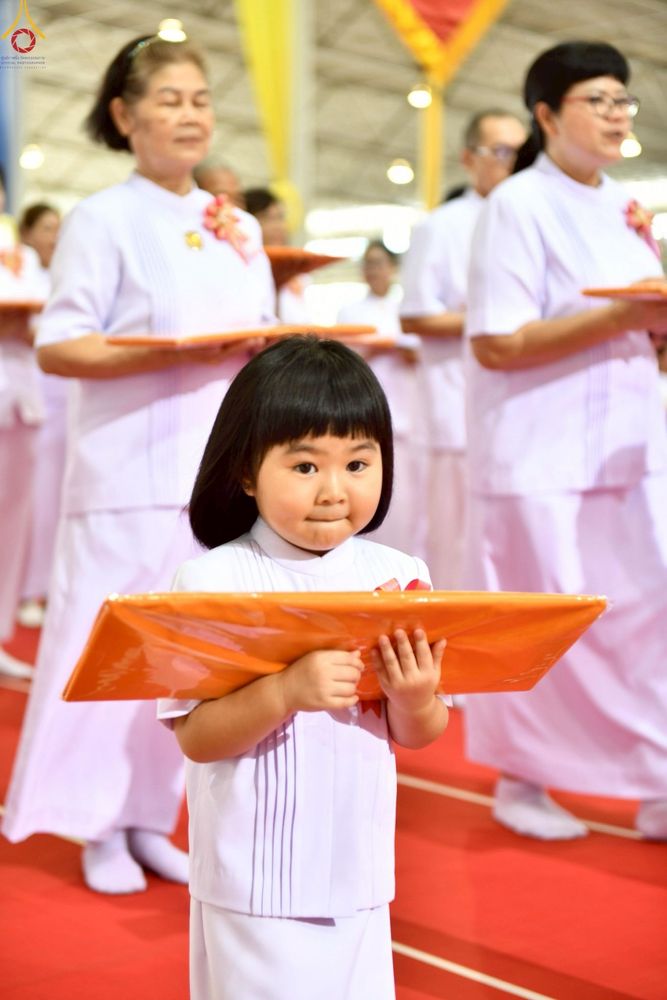 ภาพ No.251557:วันที่ 10 ตุลาคม พ.ศ. 2568 พิธีทอดผ้าป่าสมทบกฐินวัดพระธรรมกาย และสมทบกฐิน 30,000 กว่าวัดทั่วประเทศ ครั้งที่ 3 ณ สภาธรรมกายสากล วัดพระธรรมกาย