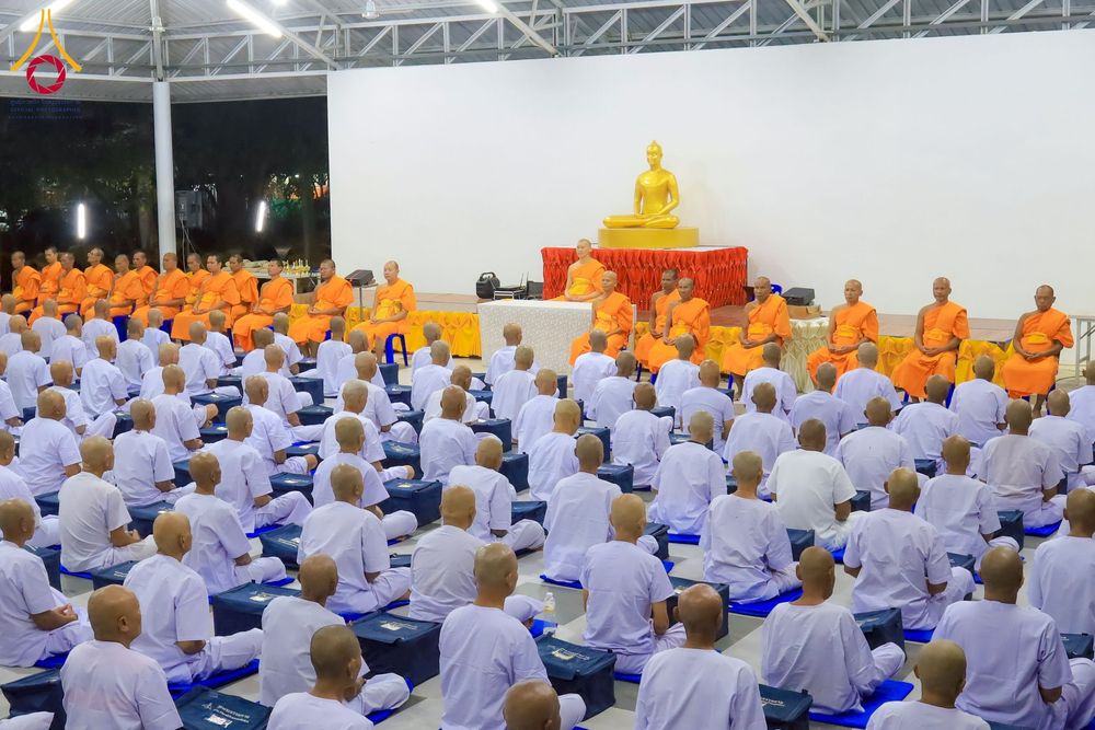 ภาพ No.275952:วันที่ 26-30 พฤศจิกายน พ.ศ. 2568 ทีมพระพี่เลี้ยงตั้งรับ รายงานตัวโครงการบวชบูชาธรรมมหาปูชนียาจารย์ ณ ศูนย์ปฏิบัติธรรมบุรีรัมย์