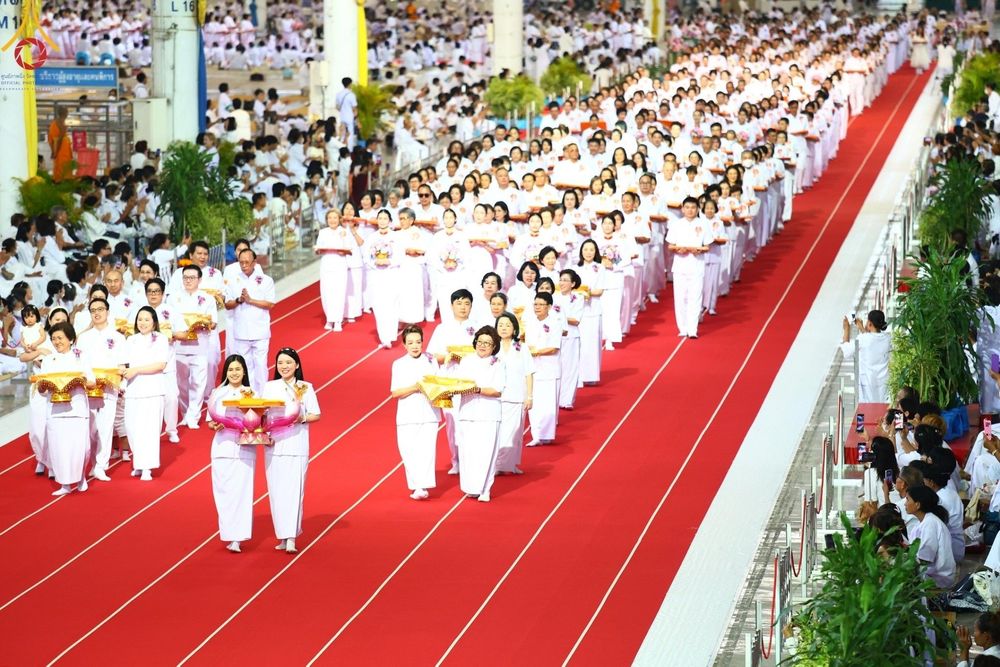 ภาพ No.177967:พิธีทอดผ้าป่าต้นสมบัติจักรพรรดิ ในวันอาทิตย์ที่ 1 ธันวาคม พ.ศ. 2567 ณ สภาธรรมกายสากล วัดพระธรรมกาย