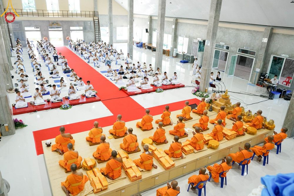 ภาพ No.86047:งานบุญครบรอบ 12 ปี ณ ศูนย์อบรมเยาวชนนครปฐม วันเสาร์ ที่ 19 สิงหาคม พ.ศ. 2566 พิธีทอดผ้าป่าบำรุงศูนย์ และพิธีเจริญพระพุทธมนต์ ฉลองหอฉันคุณยายฯ ประธานสงฆ์  พระมหาคมสัน  ธมฺมาสนฺโน ประธานบุญพิธี กัลฯสุนทรินทร์  จันทนา และคณะเจ้าภาพจังหวัดนครปฐม