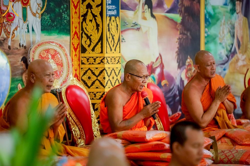 ภาพ No.275431:วันที่ 5 พฤศจิกายน พ.ศ. 2568 พิธีทอดกฐินสามัคคีทั่วไทย ณ วัดหนองสระแก ต.บึงกอก อ.บางระกำ จ.พิษณุโลก โดยคณะศิษยานุศิษย์ บูชาธรรม 81 ปี หลวงพ่อธัมมชโย