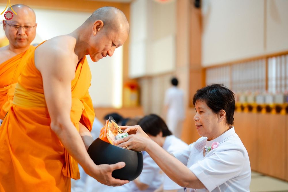 ภาพ No.140558:พิธีทอดผ้าป่าฉลองชัย 20 ปี วัดพระธรรมกายคานากาว่า วันเสาร์ที่ 8 มิถุนายน พ.ศ. 2567