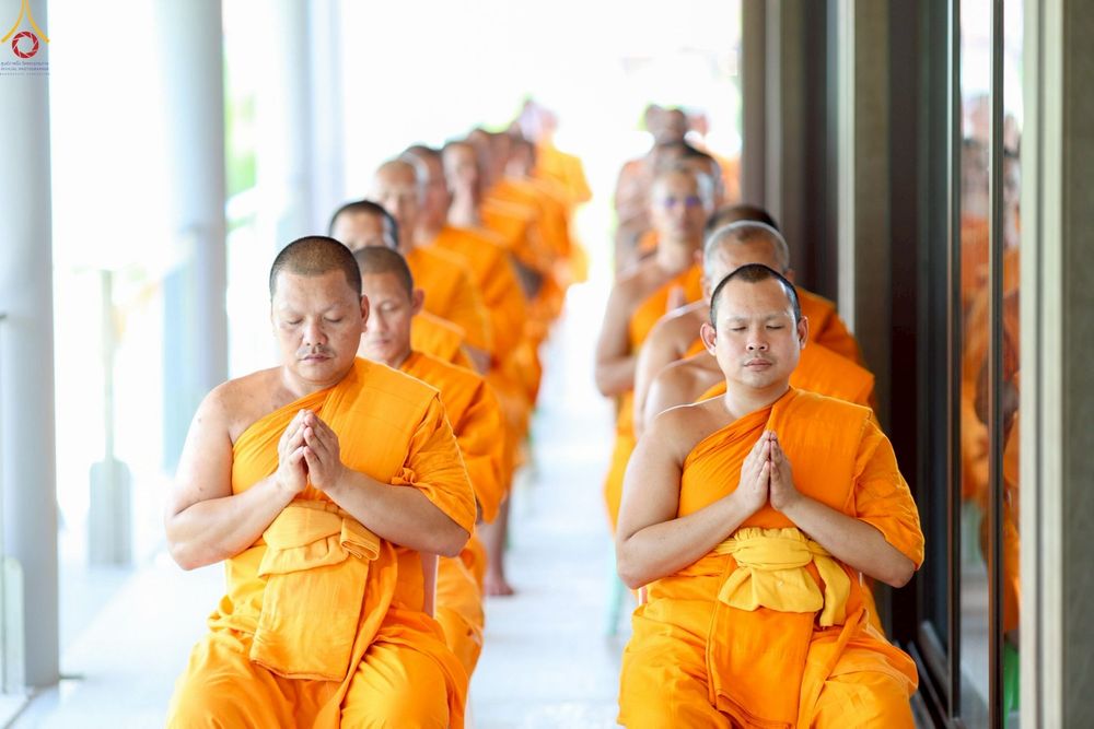 ภาพ No.249181:วันที่ 20 กันยายน พ.ศ. 2568 พิธีประดิษฐานรูปหล่อหลวงปู่วัดปากน้ำ ภาษีเจริญ ณ วิหารพระมงคลเทพมุนี (สด จนฺทสโร) ศูนย์ปฏิบัติธรรมภูเก็ต จ.ภูเก็ต