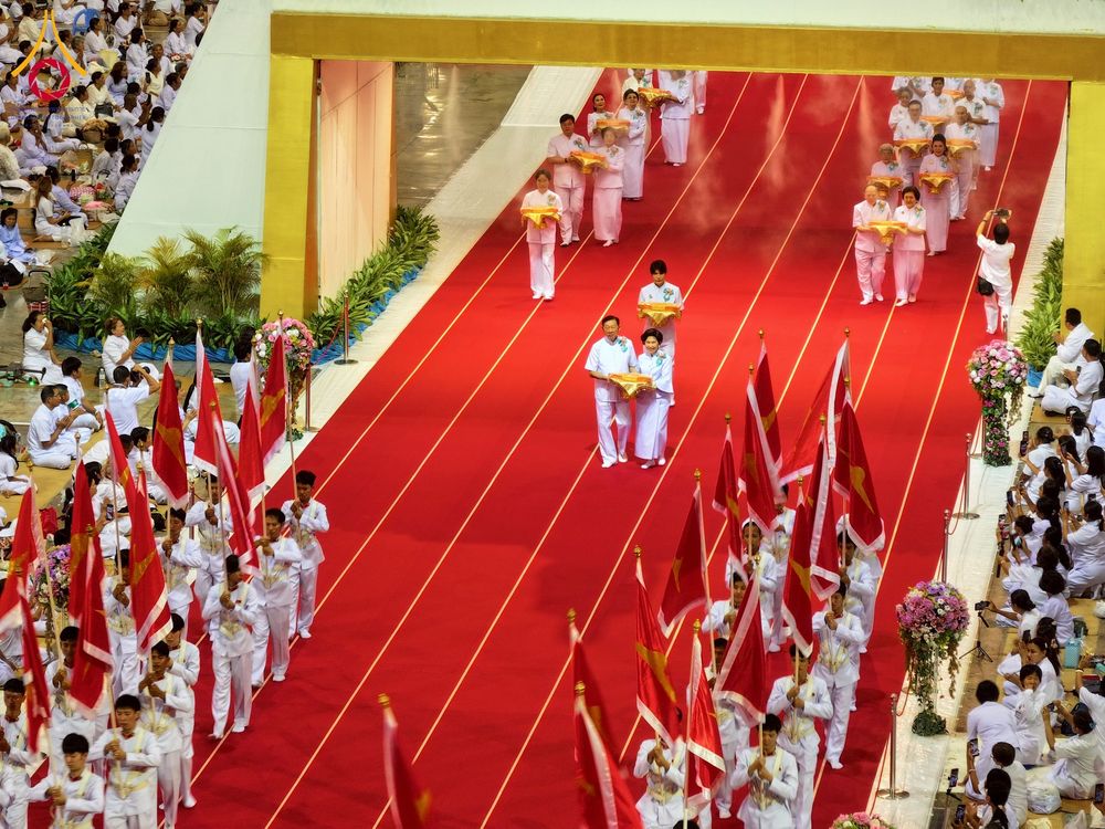 ภาพ No.264514:วันอาทิตย์ที่ 2 พฤศจิกายน พ.ศ. 2568 พิธีทอดกฐินสามัคคี ณ สภาธรรมกายสากล วัดพระธรรมกาย