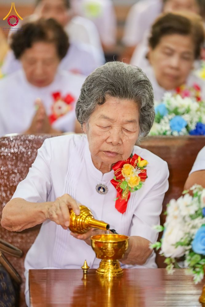 ภาพ No.181249:พิธีบรรพชาอุปสมบท ณ วัดเกาะแก้วประชานุรักษ์ ต.ชัยนาม อ.วังทอง จ.พิษณุโลก ในโครงการบรรพชาอุปสมบท บูชาธรรมมหาปูชนียาจารย์ วันที่ 8 ธันวาคม พ.ศ. 2567