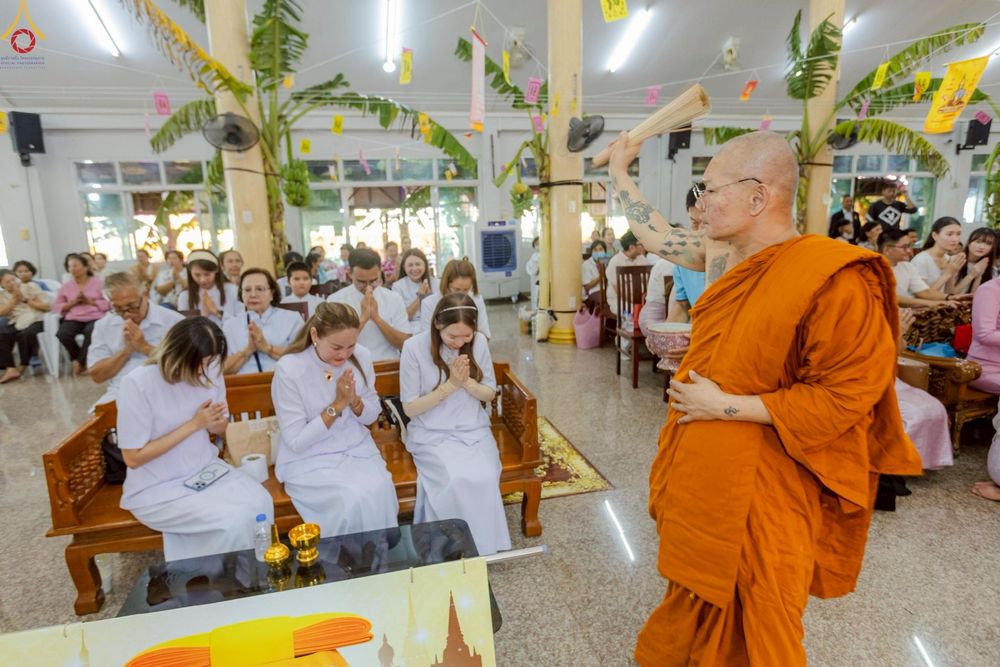 ภาพ No.250967:วันพุธที่ 8 ตุลาคม พ.ศ. 2568 พิธีทอดกฐินสามัคคีทั่วไทย 30,000 วัด โดยคณะศิษยานุศิษย์ บูชาธรรม 81 ปี หลวงพ่อธัมมชโย ณ วัดคลองตันราษฎร์บำรุง อ. บ้านแพ้ว จ. สมุทรสาคร