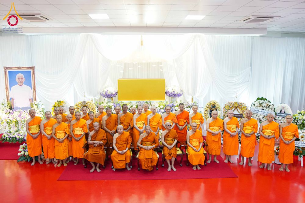 ภาพ No.315513:วันพุธที่ 25 มีนาคม พ.ศ. 2569 พิธีบำเพ็ญกุศล คุณพ่อณรงค์ จินตมากุล  สิริอายุ 99 ปี 11 เดือน โยมบิดา พระครูปลัดรัตนวีรวัฒน์ (รังสฤษดิ์ อิทฺธิจินตโก) ที่ปรึกษาเจ้าคณะจังหวัดปทุมธานี เจ้าอาวาสวัดพระธรรมกาย  ณ ห้องปลูกศรัทธา 2 วัดพระธรรมกาย ปทุมธานี