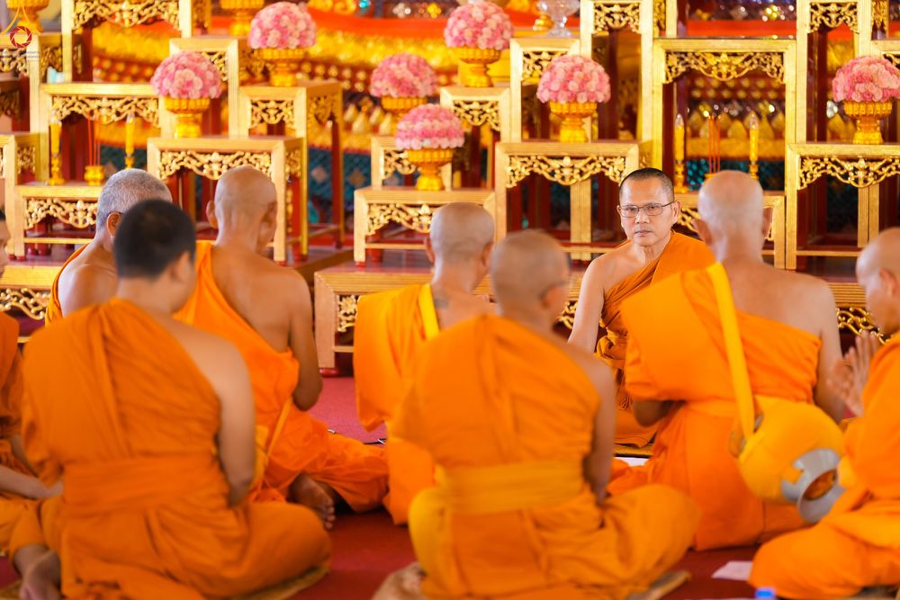 ภาพ No.280462:วันที่ 4 ธันวาคม พ.ศ. 2568 พิธีอุปสมบทหมู่ ในโครงการบวชบูชาธรรมมหาปูชนียาจารย์ 4 วัด ในจังหวัดบุรีรัมย์