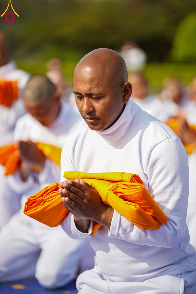 ภาพ No.314104:วันจันทร์ที่ 16 มีนาคม พ.ศ. 2569 พิธีเวียนเทียนประทักษิณ และพิธีบรรพชาสามเณร 500 รูป ณ วิหารมายาเทวี ประเทศเนปาล