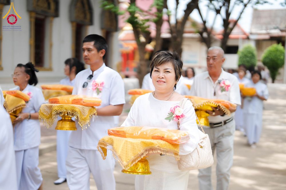 ภาพ No.341320:วันอาทิตย์ที่ 26 กรกฎาคม พ.ศ. 2569 ​โครงการอุปสมบทหมู่บูชาธรรมมหาปูชนียาจารย์ รุ่นที่ ๑ วัดกลางธนรินทร์ ต.บ้านแป้ง อ.พรหมบุรี จ.สิงห์บุรี