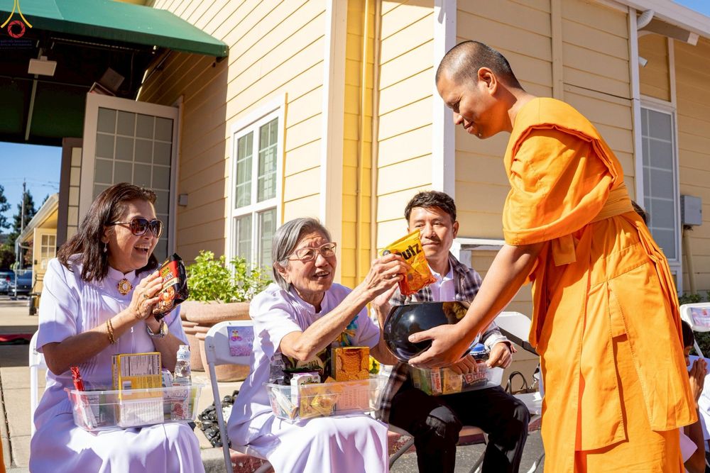 ภาพ No.255618:วันที่ 12 ตุลาคม พ.ศ. 2568 พิธีทอดกฐินสามัคคี  ณ วัดพระธรรมกายซิลิคอนวัลเลย์  สหรัฐอเมริกา 