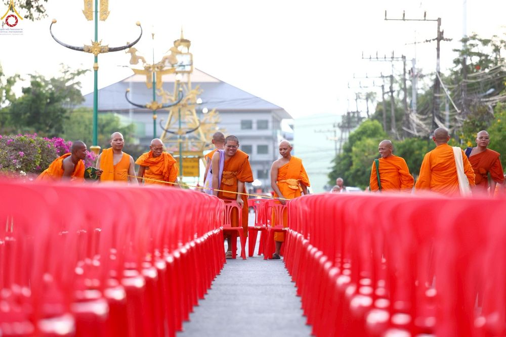 ภาพ No.236788:วันที่ 26-27 กรกฎาคม พ.ศ. 2568 ภาพการเตรียมงาน - เก็บงาน มหาสังฆทานครั้งยิ่งใหญ่ ตักบาตรพระ 1,000 รูป ทำบุญเมืองพัทลุง