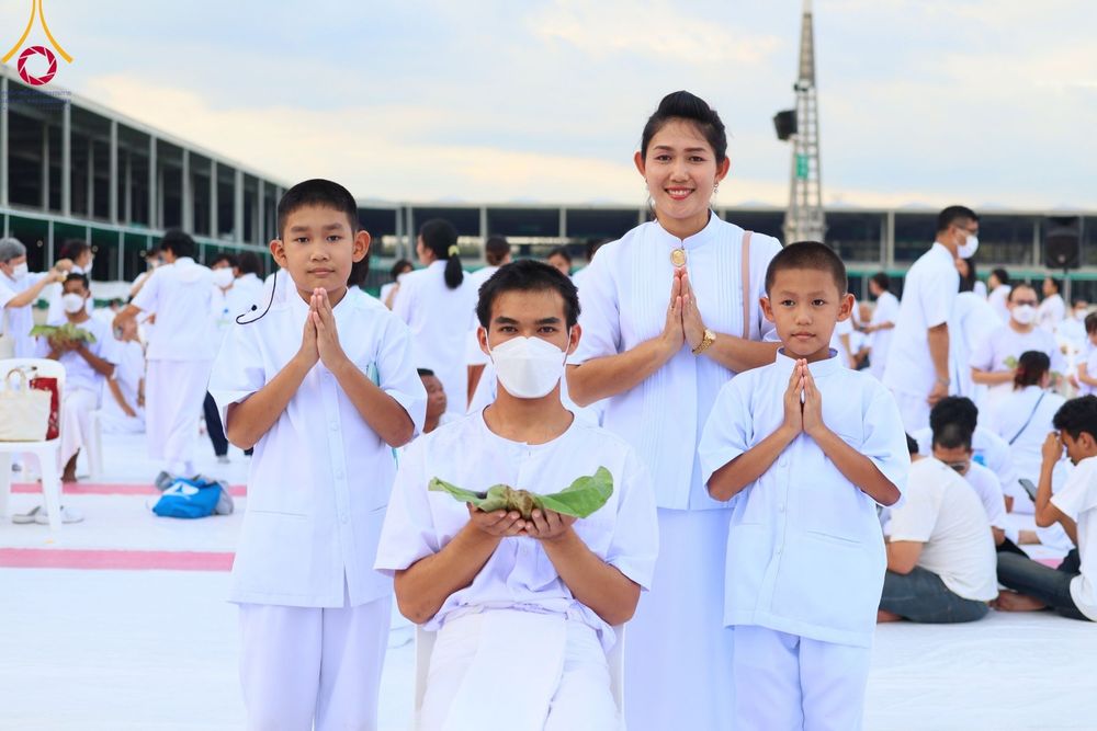 ภาพ No.99917:พิธีปลงผมธรรมทายาท โครงการอุปสมบทบูชาธรรมมหาปูชนียาจารย์ พ.ศ. 2566 ณ ลานธรรม มหาวิหารคด 8-9 ศูนย์อบรมวัดพระธรรมกาย วันอาทิตย์ที่ 3 ธันวาคม พ.ศ. 2566
