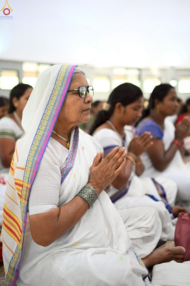 ภาพ No.263282:วันที่ 14 ตุลาคม พ.ศ. 2568 กฐินวัดถ้ำพุทธตรีรัศมี เมืองนาสิก รัฐมหาราษฎร์ ประเทศอินเดีย 