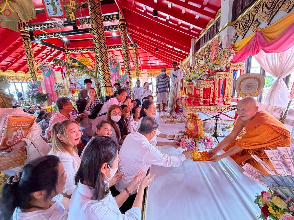 ภาพ No.250171:วันพุธที่ 8 ตุลาคม พ.ศ. 2568 พิธีทอดกฐินสามัคคีทั่วไทย 30,000 วัด โดยคณะศิษยานุศิษย์ บูชาธรรม 81 ปี หลวงพ่อธัมมชโย ณ วัดดอนไก่ดี อ.กระทุ่มแบน จ.สมุทรสาคร