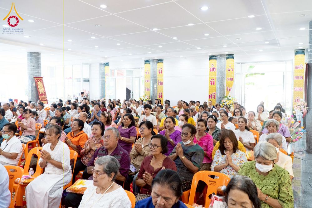 ภาพ No.251386:วันที่ 11 ตุลาคม พ.ศ. 2568 พิธีทอดกฐินสามัคคีทั่วไทย 30,000 วัด โดยคณะศิษยานุศิษย์ บูชาธรรม 81 ปี หลวงพ่อธัมมชโย ณ วัดท่ามะยม นครราชสีมา