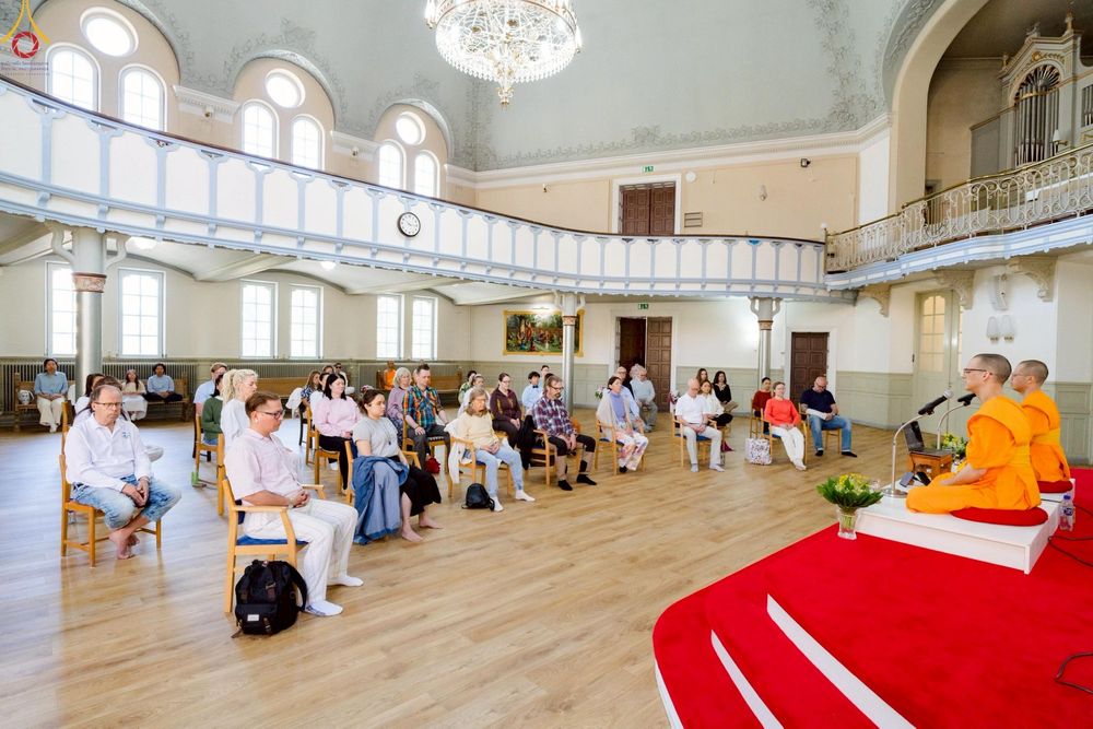 ภาพ No.228714:วันที่ 8 มิถุนายน พ.ศ. 2568 Meditation wisdom talks in Sweden 2025 ณ วัดพระธรรมกายนอร์ธสวีเดน เมือง Gävle