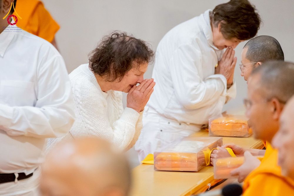 ภาพ No.274244:วันอาทิตย์ที่ 26 ตุลาคม พ.ศ. 2568  พิธีทอดกฐินธรรมชัย สร้างทุกสิ่ง ณ วัดพระธรรมกายออเรกอน ประเทศสหรัฐอเมริกา