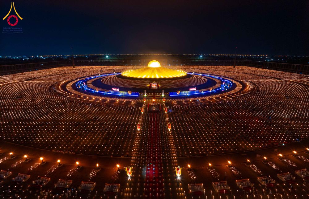 ภาพ No.312411:วันอังคารที่ 3 มีนาคม พ.ศ.2569 พิธีเวียนประทักษิณและจุดมาฆประทีป (ภาพชุดที่ 2) ณ ลานธรรมพระมหาธรรมกายเจดีย์ วัดพระธรรมกาย