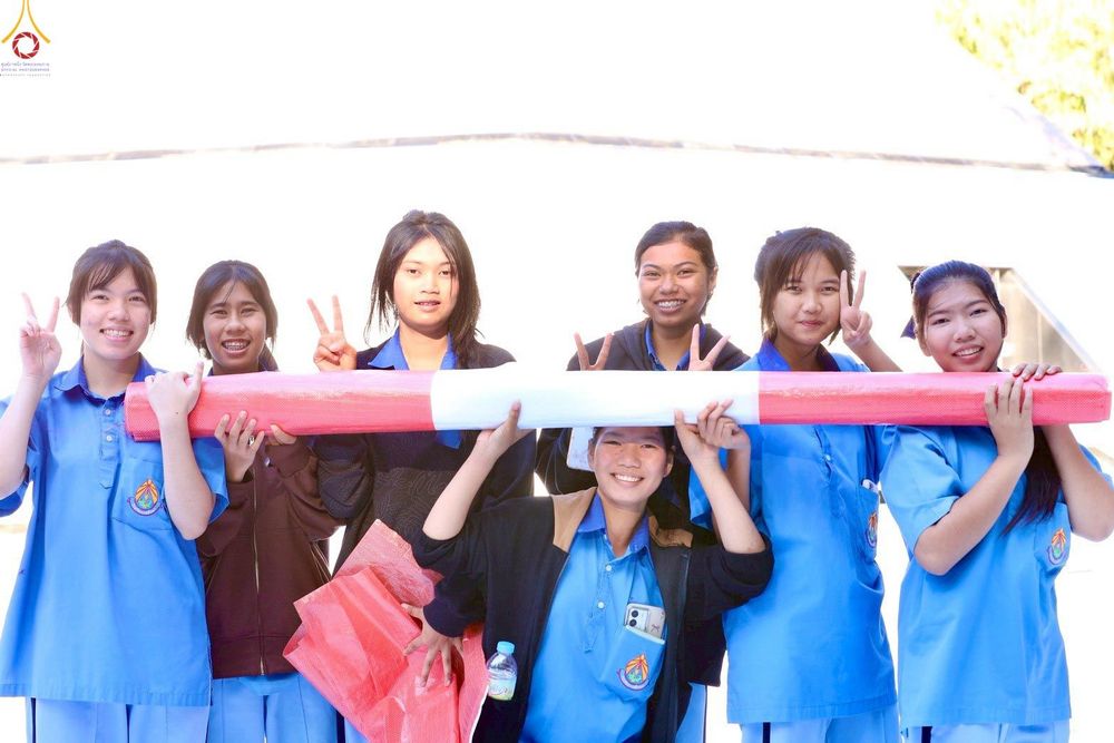 ภาพ No.300568:ภาพเบื้องหลังอาสาสมัครรวมใจ ชุดที่ 3 ในโครงการธรรมยาตรา กตัญญูบูชา มหาปูชนียาจารย์ พระมงคลเทพมุนี(สด จนฺทสโร) พระผู้ปราบมาร อนุสรณ์สถาน 7 แห่ง ปีที่ 14