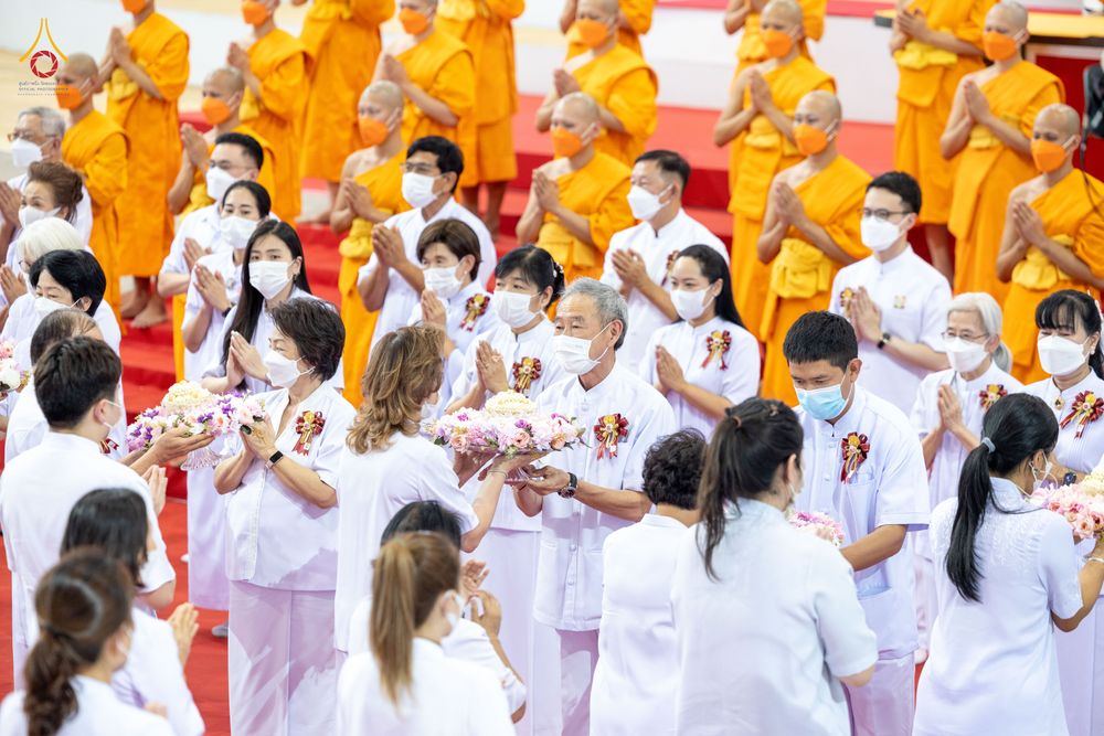 ภาพ No.81608:พิธีหล่อพระประธานเพื่อประดิษฐาน ณ ห้องแก้วสารพัดนึก 2 เนื่องในวันวิสาขบูชา วันเสาร์ที่ 3 มิถุนายน 2566 ณ วัดพระธรรมกาย จ.ปทุมธานี