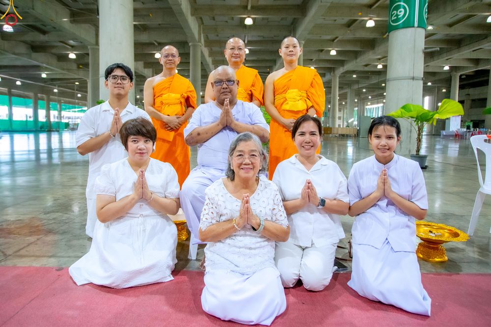 ภาพ No.333574:วันอาทิตย์ที่ 7 มิถุนายน พ.ศ.2569 พิธีตัดปอยผมและปลงผมนาคธรรมทายาท โครงการบรรพชาและอุปสมบทหมู่ธรรมทายาท รุ่นผู้บริหาร รุ่นที่ 16 ณ วิหารคด 11 วัดพระธรรมกาย