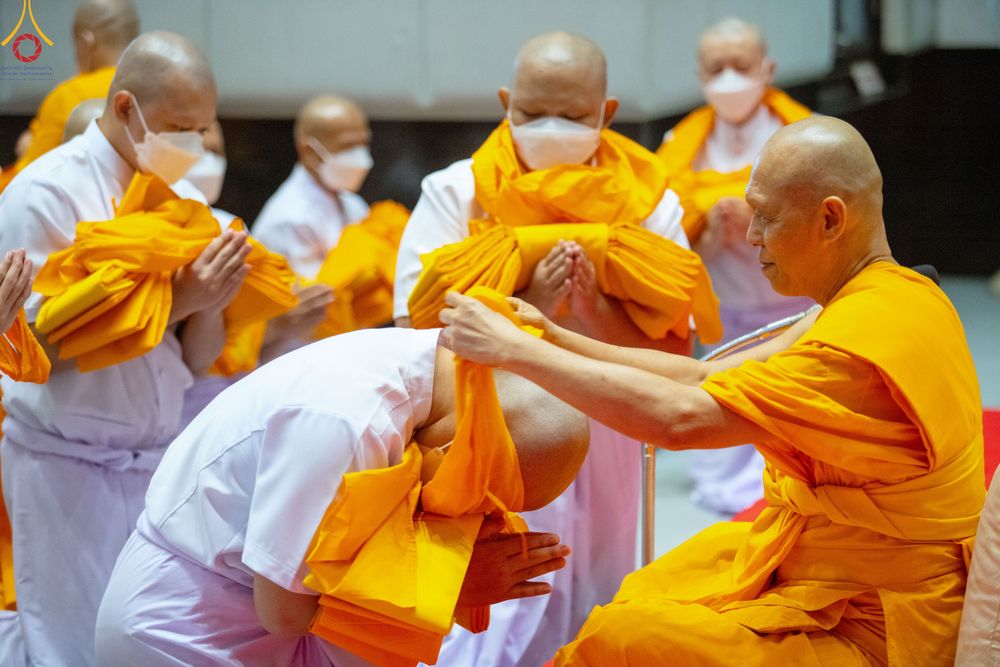 ภาพ No.82725:พิธีเวียนประทักษิณ, พิธีวันทาเจดีย์ ณ มหาธรรมกายเจดีย์  พิธีบรรพชาหมู่พระพี่เลี้ยงเข้าพรรษา, ธรรมทายาทอุดมศึกษา รุ่นที่ 50(ภาคฤดูฝน) และธรรมทายาทพุทธศาสตร์สากล รุ่นที่ 7 (ภาคฤดูฝน) วันเสาร์ที่ 17 มิถุนายน พ.ศ. 2566 ณ  โบสถ์พระไตรปิฎก วัดพระธรรมกาย จ.ปทุม