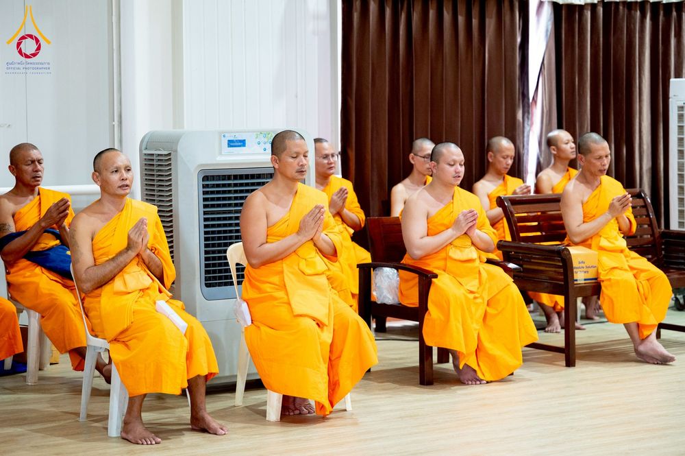 ภาพ No.238875:วันเสาร์ที่ 16 สิงหาคม พ.ศ. 2568 งานบุญประจำปี ครั้งที่ 20 พิธีทักษิณานุปทานแด่บรรพชน ตระกูลผ่องสวัสดิ์และหมู่ญาติที่ล่วงลับไปแล้ว ณ พระมหาเจดีย์ทัตตชีโว ศูนย์อบรมเยาวชนกาญจนบุรี