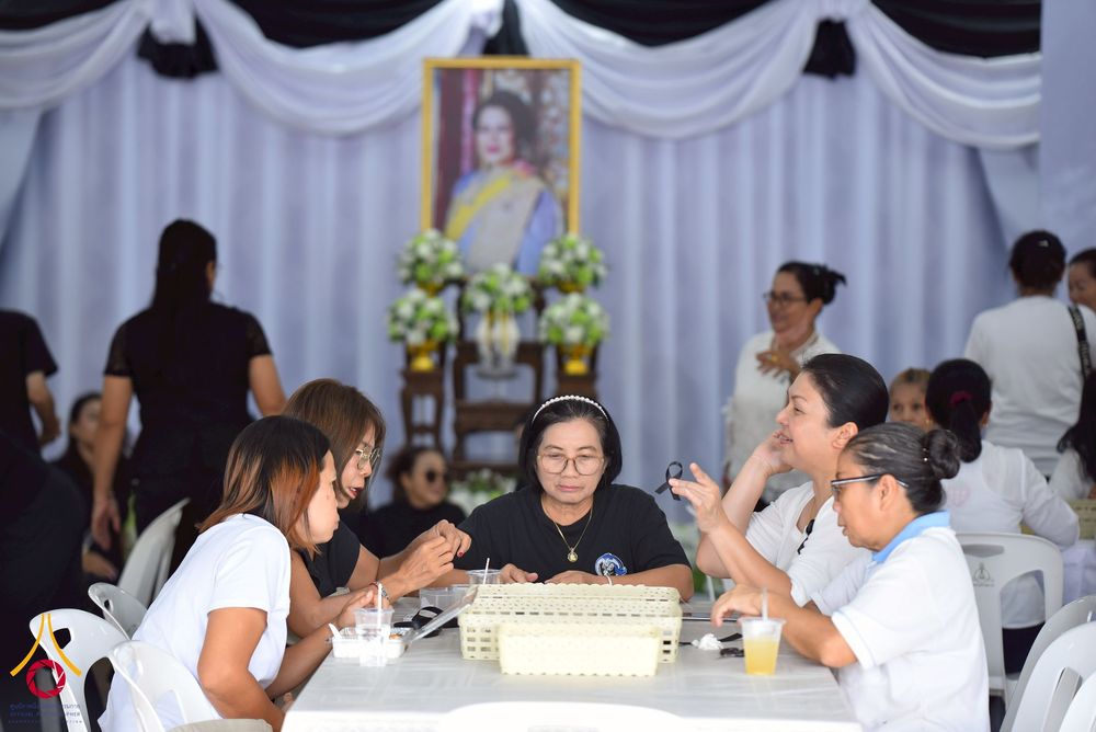 ภาพ No.267613:วันที่ 7 พฤศจิกายน พ.ศ. 2568 พสกนิกรอำเภอคลองหลวง รวมใจบำเพ็ญกุศลปัณรสมวาร (15 วัน) อุทิศถวายเป็นพระราชกุศลแด่ “สมเด็จพระพันปีหลวง” ณ วัดพระธรรมกาย