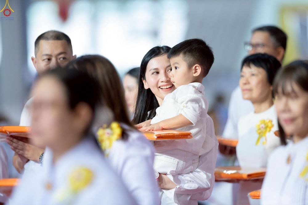 ภาพ No.240747:วันพุธที่ 27 สิงหาคม พ.ศ. 2568 พิธีทอดผ้าป่าเพื่อสร้างอาคาร  82 ปี หลวงพ่อธัมมชโย สมทบกฐินวัดพระธรรมกาย และกฐิน 30,000 วัดทั่วประเทศ ครั้งที่ 1