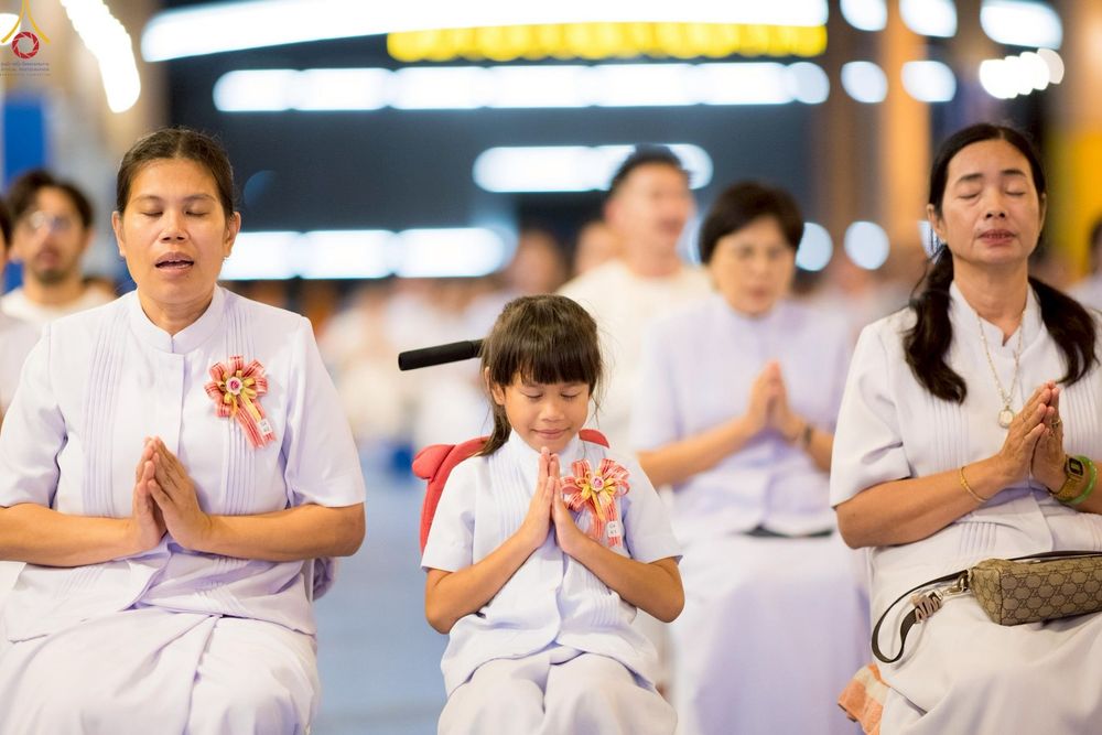 ภาพ No.244458:วันที่ 7 กันยายน พ.ศ. 2568 พิธีฉลองชัยสวดมนต์บทธัมมจักกัปปวัตตนสูตร 7,681,108,108 จบ ณ มหารัตนวิหารคด วัดพระธรรมกาย