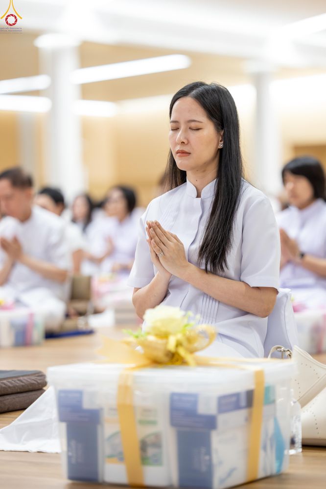 ภาพ No.280542:วันที่ 28 ธันวาคม พ.ศ.2568 พิธีถวายอุปกรณ์ทำความสะอาด ณ ห้องแก้วสารพัดนึก วัดพระธรรมกาย