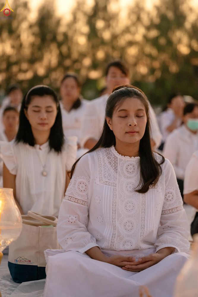 ภาพ No.302259:วันที่ 23 มกราคม พ.ศ. 2569 พิธีจุดประทีปธรรมถวายเป็นพุทธบูชา (ภาพชุดที่ 2) และบูชาธรรมมหาปูชนียาจารย์  ณ อนุสรณ์สถานลำดับที่ 5 สถานที่เผยแผ่วิชชาธรรมกายครั้งแรก อนุสรณ์สถานบางปลา วัดบางปลา อำเภอบางเลน จังหวัดนครปฐม ในโครงการธรรมยาตรา กตัญญูบูชา มหาปูชนีย