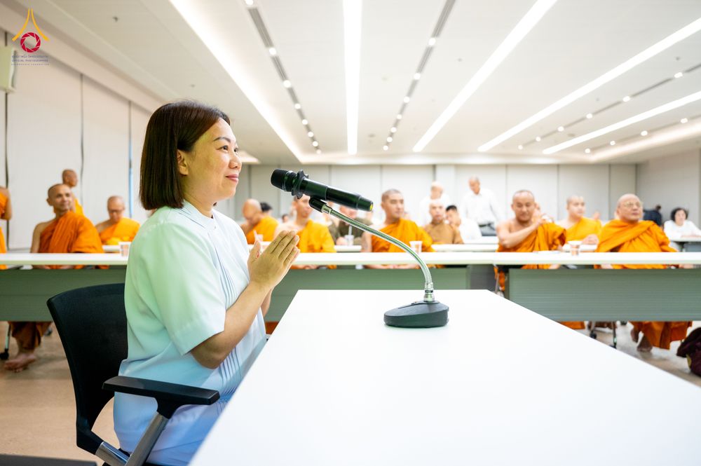 ภาพ No.324769:วันอังคารที่ 21 เมษายน พ.ศ.2569  หลวงพ่อทัตตชีโว รองเจ้าอาวาสวัดพระธรรมกาย ถวายการต้อนรับและปฏิสันถารคณะสงฆ์จากประเทศเวียดนาม