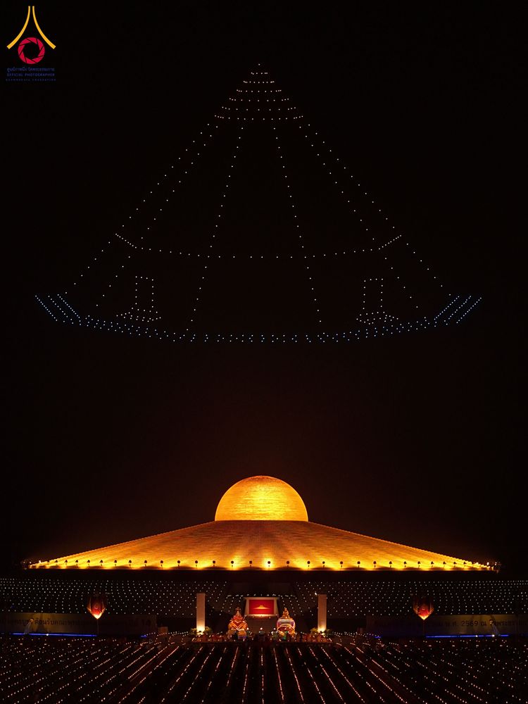 ภาพ No.307249:วันที่ 31 มกราคม พ.ศ. 2569  พิธีจุดประทีปธรรมถวายเป็นพุทธบูชา  และบูชาธรรมมหาปูชนียาจารย์ (ภาพชุดที่ 1) ณ วัดพระธรรมกาย ปทุมธานี ในโครงการธรรมยาตรา กตัญญูบูชา มหาปูชนียาจารย์ พระมงคลเทพมุนี(สด จนฺทสโร) พระผู้ปราบมาร อนุสรณ์สถาน 7 แห่ง ปีที่ 14