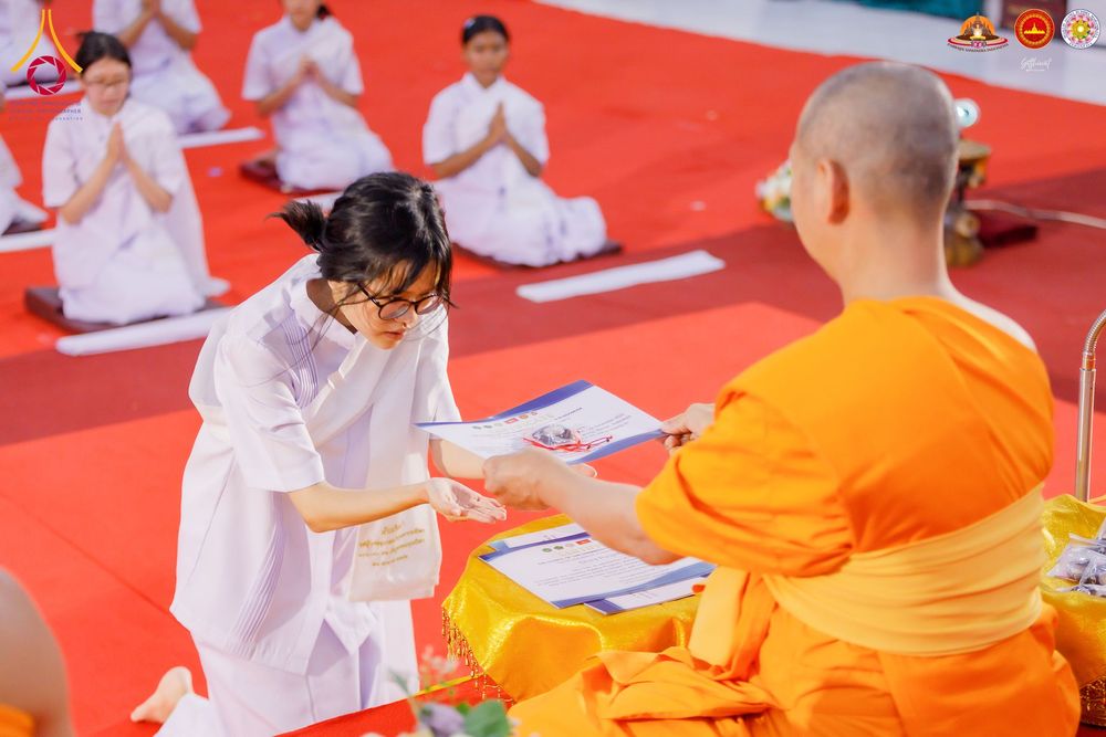 ภาพ No.282121:วันที่ 22 ธันวาคม พ.ศ.2568 พิธีปิดโครงการอบรมอุบาสิการุ่นที่ 1 อินโดนีเซีย