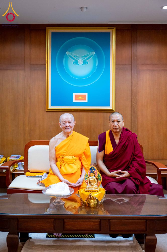 ภาพ No.317555:วันอังคารที่ 24 มีนาคม พ.ศ.2569  หลวงพ่อทัตตชีโว รองเจ้าอาวาส วัดพระธรรมกาย ต้อนรับปฏิสันถารคณะลามะจากทิเบต