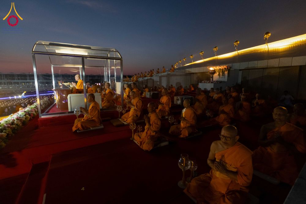 ภาพ No.312208:วันอังคารที่ 3 มีนาคม พ.ศ.2569 พิธีเวียนประทักษิณและจุดมาฆประทีป ณ ลานธรรมพระมหาธรรมกายเจดีย์ วัดพระธรรมกาย