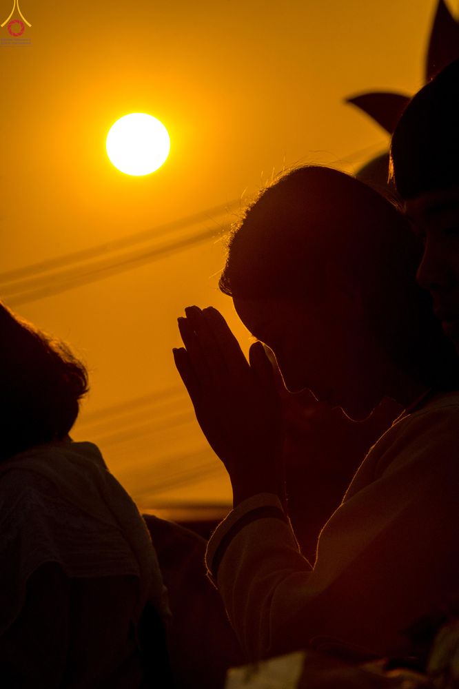 ภาพ No.294336:วันที่ 14 มกราคม พ.ศ. 2569 พิธีตักบาตรพระธรรมยาตรา ณ วัดสองพี่น้อง ต.ต้นตาล อ.สองพี่น้อง จ.สุพรรณบุรี ในโครงการธรรมยาตรา กตัญญูบูชา มหาปูชนียาจารย์ พระมงคลเทพมุนี(สด จนฺทสโร) พระผู้ปราบมาร อนุสรณ์สถาน 7 แห่ง ปีที่ 14