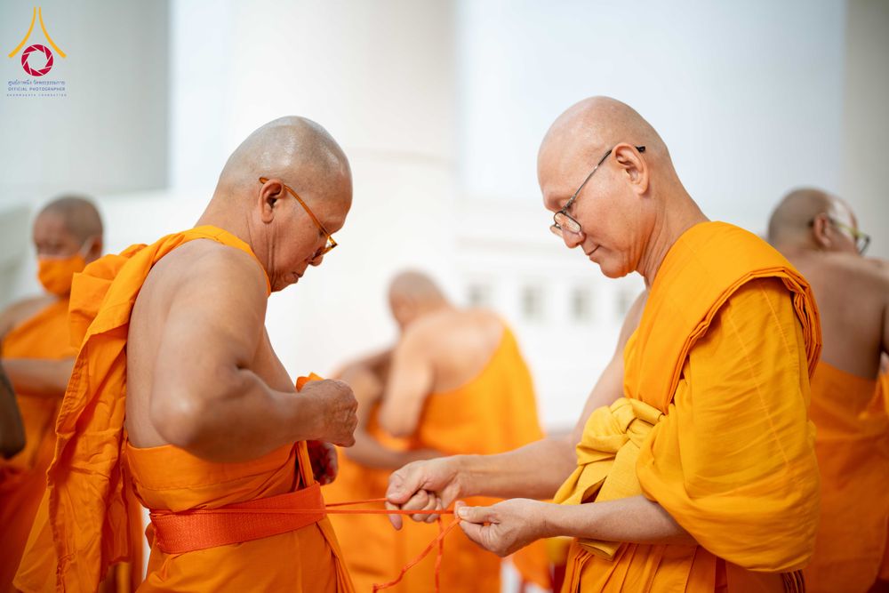 ภาพ No.298213:วันเสาร์ที่ 17 มกราคม พ.ศ. 2569 พิธีบรรพชาอุปสมบท โครงการอุปสมบทหมู่ บูชาธรรมครบ 117 ปี คุณยายอาจารย์มหารัตนอุบาสิกาจันทร์ ขนนกยูง  ณ อุโบสถพระไตรปิฎก วัดพระธรรมกาย