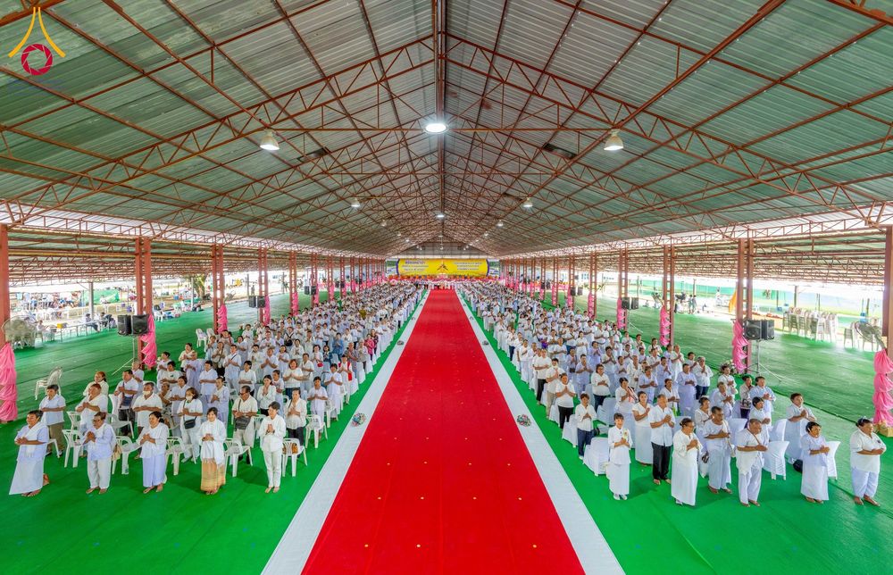 ภาพ No.250300:วันอังคารที่ 7 ตุลาคม พ.ศ. 2568 พิธีทอดผ้าป่าเพื่อสร้าง "ลานอเนกประสงค์พญานาค 4 ตระกูล" ณ พุทธอุทยานนานาชาติ อ.โพนพิสัย จ.หนองคาย