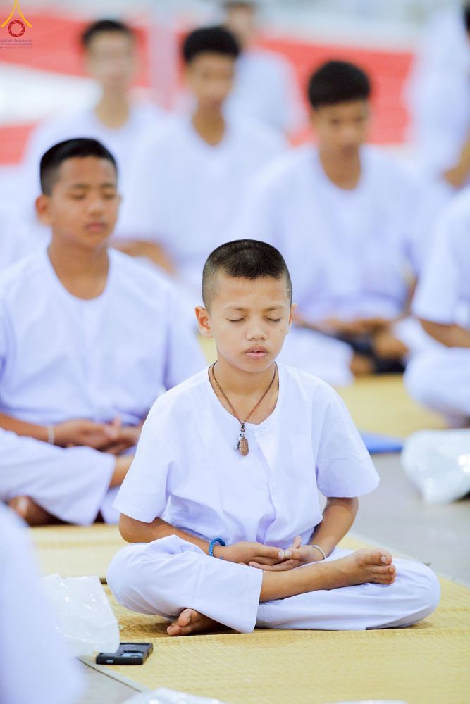 ภาพ No.243619:วันอาทิตย์ที่ 7 กันยายน พ.ศ. 2568 พิธีบูชาครูผู้ค้นพบวิชชาธรรมกาย , พิธีบูชาข้าวพระ ณ สภาธรรมกายสากล วัดพระธรรมกาย