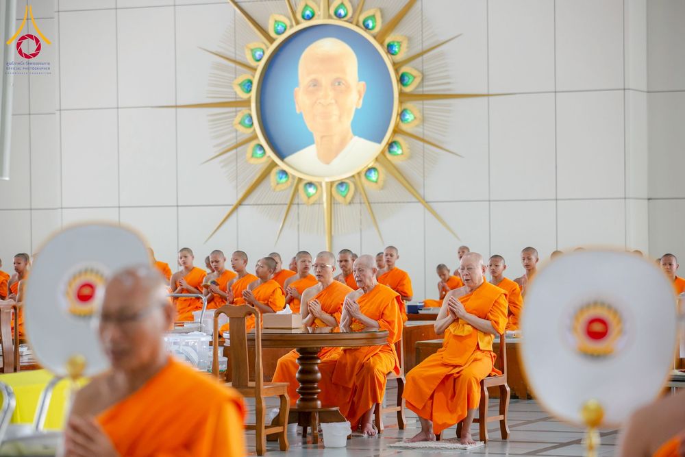 ภาพ No.265926:วันพุธที่ 5 พฤศจิกายน พ.ศ. 2568 (วันพระ ขึ้น 15 ค่ำ เดือน 12) พิธีบุพเปตพลี ครั้งที่ 172 ร่วมอุทิศบุญแด่หมู่ญาติที่ล่วงลับไปแล้ว และสืบทอดอายุพระพุทธศาสนา ณ หอฉันคุณยายอาจารย์ฯ วัดพระธรรมกาย