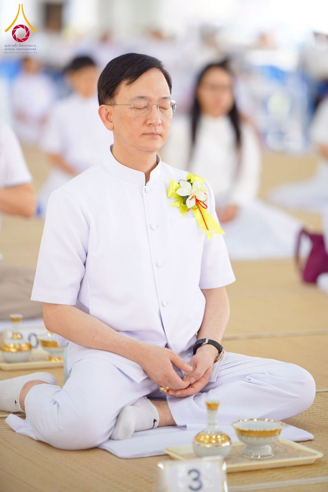 ภาพ No.268321:วันที่ 8 พฤศจิกายน พ.ศ. 2568 พิธีถวายภัตตาหารเมนูสวรรค์ เพื่อการบรรลุธรรม ณ หอฉันคุณยายอาจารย์ฯ วัดพระธรรมกาย