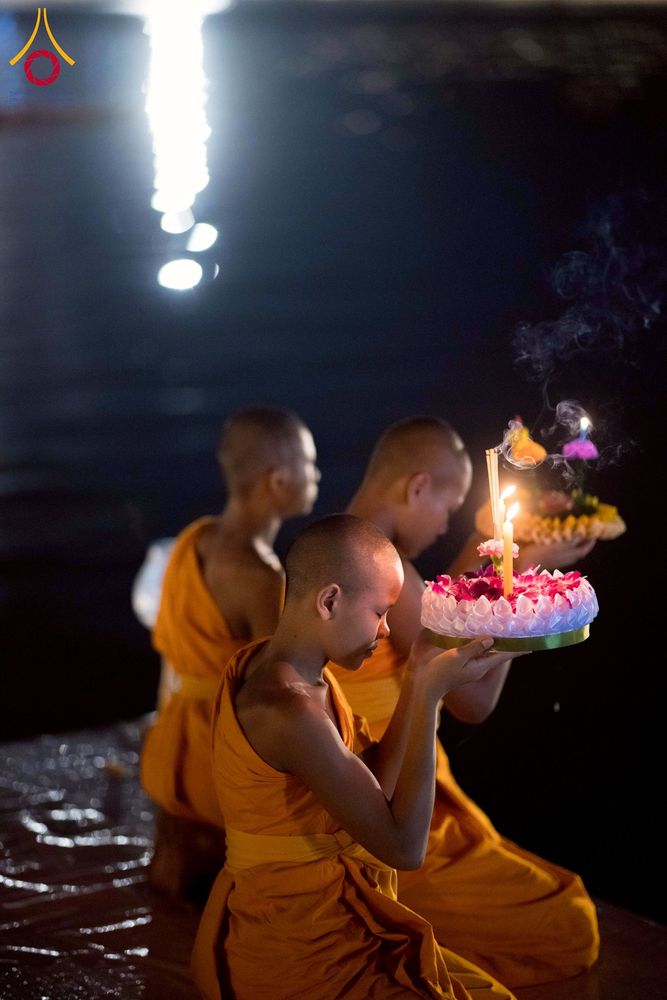 ภาพ No.266416:วันพุธที่ 5 พฤศจิกายน พ.ศ. 2568 (วันพระ ขึ้น 15 ค่ำ เดือน 12) พิธีลอยกระทงธรรม  ณ สระมหาเศรษฐีทะเลบุญ มหาวิหารพระมงคลเทพมุนี วัดพระธรรมกาย จ.ปทุมธานี