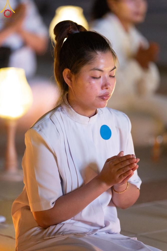 ภาพ No.279351:พิธีจุดวิสาขประทีป พิธีเวียนประทักษิณ ในวันวิสาขบูชา พุธที่ 22 พฤษภาคม พ.ศ. 2567 ( วันพระขึ้น 15 ค่ำ เดือน 6 ) ณ ลานธรรม พระมหาธรรมกายเจดีย์ วัดพระธรรมกาย จ.ปทุมธานี